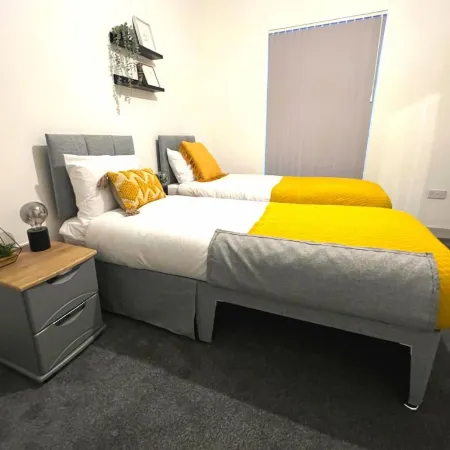 Darlington Suites by SA Stays