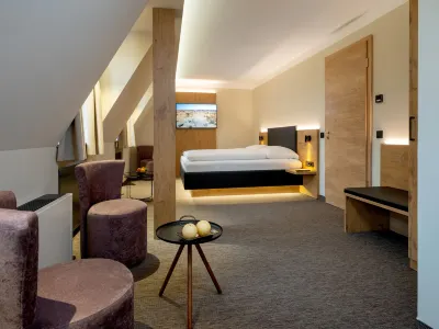 NASHI Rooms Hotel dekat Fischmarkt