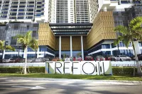 Arch Plus Studio at Trefoil Setia City Hotels in Shah Alam