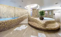 Wellton Riga Hotel & Spa - Hot Tub