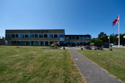 Hotel/ Apartments Marina Hotels near Ulla Lundsgart - Djursland