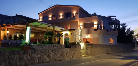 Boutique Villa Revelin Отели в г. Паг