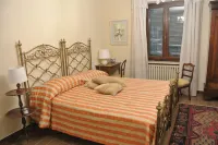 Villa le Rose Hotels in Cavour