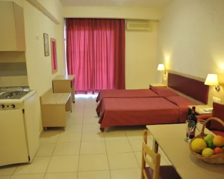 Anseli Hotel Hoteles en Kremasti