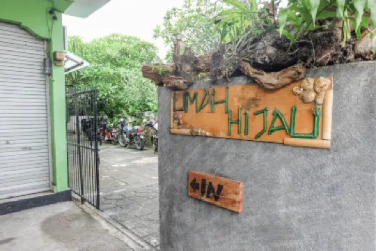 Umah Hijau Tabanan Hotels near TAMAN MAS