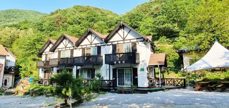 Jirisan Yeonriji Pension