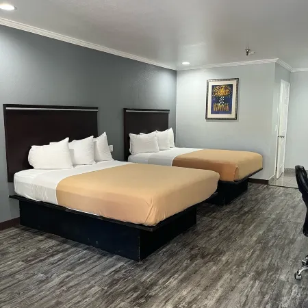 Laguna Inn and Suites