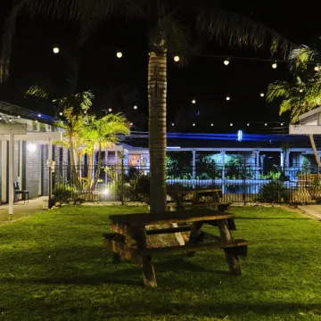 Mallacoota Hotel Motel