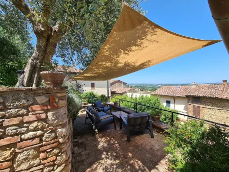 La Terrazza, Historic Tuscan Stone Residence with Garden and Terrace in Cetona