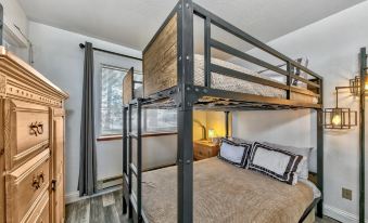 Mv17 Amazing Lake View & Spacious 2 Bedroom Ski Cabin with Hot Tub