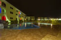 Kingstel Hotel - Pools