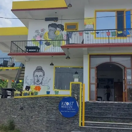 The Hostel Stories, Bir - Landing Site