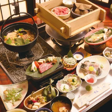 Okuhida Garden Hotel Yakedake Отели рядом с достопримечательностью «Хираю Горячие источники»
