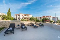 Pool Apartments Banta B Hotels in Opcina Novalja