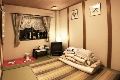 Nakagawa Cozy House Hotels near Hannan University