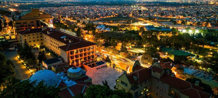 Hotel Çelik Palas Convention Center & Thermal Spa Hoteles en Bursa