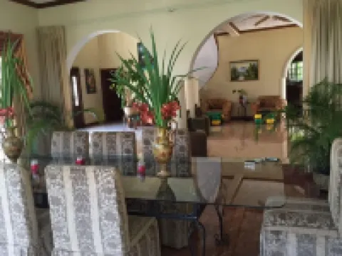 Mountain Top Villa Hotels in Mandeville