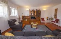 D10 - Ferragudo Townhouse by DreamAlgarve Hotels in Ferragudo