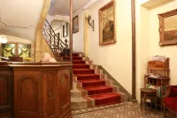 Hôtel de la Cathédrale Metz فنادق في ميتز