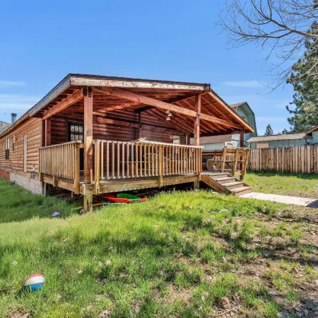 Country Club Chalet