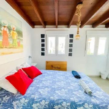 Puerto Nest Hostel Hotels near Loro Parque
