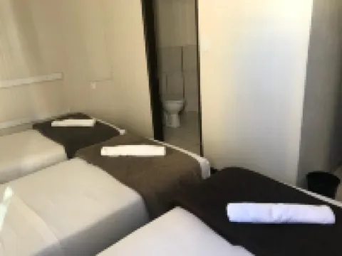 Businessburg Hotel โรงแรมใกล้คาร์ลตัน เซ็นเตอร์