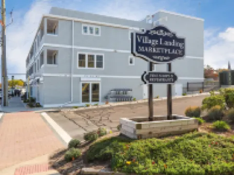 トーマス シー スイーツ メイフラワー号（プリマス）周辺のホテル