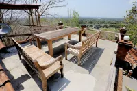 NewAlasKuliner & HomestayWatulumbung