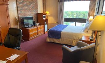 Ramada by Wyndham Lethbridge