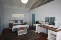 BlueSky Arniston Guest House Hotel di Arniston