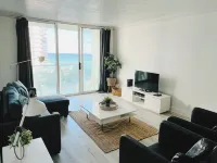 Tides Apt on Hollywood Beach