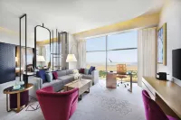 AlRayyan Hotel Doha, Curio Collection by Hilton
