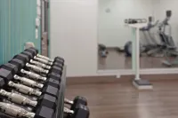 Holiday Inn Express & Suites OAKLAND-AIRPORT by IHG - Gym