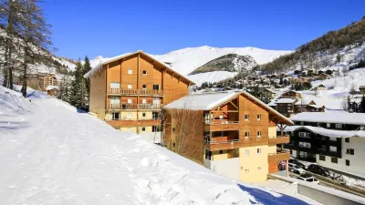 Vacancéole - Résidence Central Park Hotels near Val d'Allos - La Foux