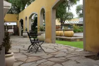 17 on Bird Guest House Hotels in Beaufort West