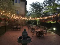 Chateau Avalon Hotel di 