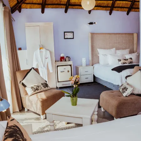 TshiBerry Bed & Breakfast