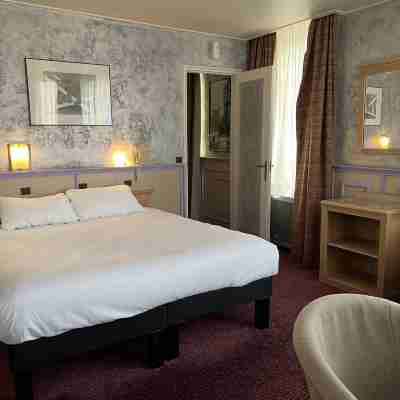 Grand Hôtel de Valenciennes Rooms