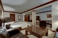 Shiroka Laka Hotel