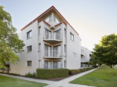 Pinnacle Apartments