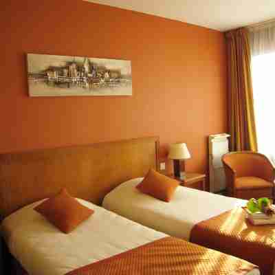 Le Grand Monarque Rooms
