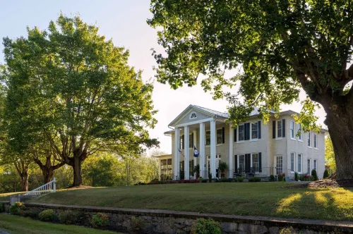 Steeles Tavern Manor Hotels in Massies Mill