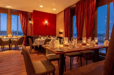 Hotel Speicher am Ziegelsee Отели в г. Добин-ам-Зе