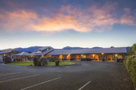 Mohua Motels Отели в г. Похара