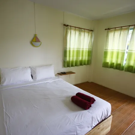 Baan Chomlay Resort