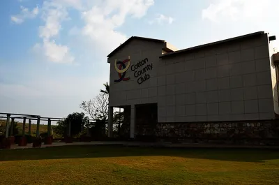 Cotton County Club and Resort Hotel di Hubli