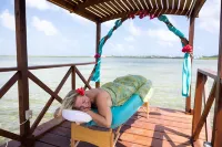 Lina Point Belize Overwater Resort - spa