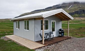 Urdartindur Guesthouse and Cottages