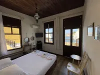 Captain Vasilis Hotel - 4-Star