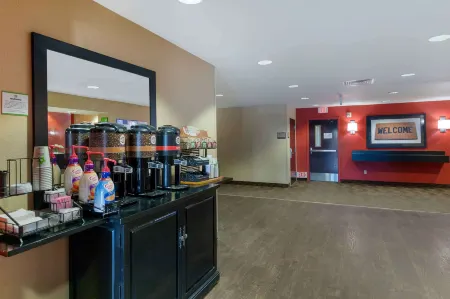 Extended Stay America Suites - Los Angeles - Chino Valley Отели рядом с достопримечательностью «Big League Dreams Chino Hills»
